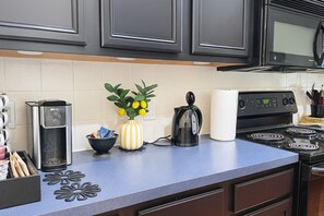 Fridge, microwave, oven, stovetop - Cozy 3BR Hidden Gem Getaway in McKinney with EV Fast Charger, Near Everything (McKinney)