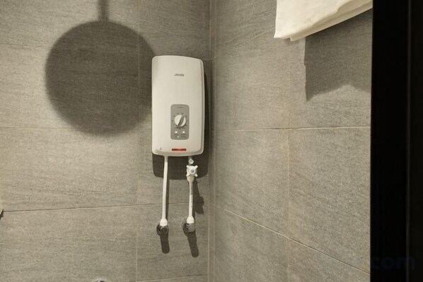 Bathroom - Urban Sunday Jalan Langgar (langgar)