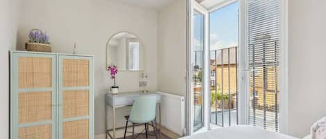 3 chambres, fer et planche Ă repasser, lit parapluie, Wi-Fi