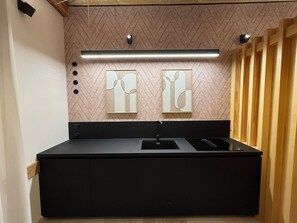 Luxury Studio, City View | Blackout drapes, iron/ironing board, free WiFi