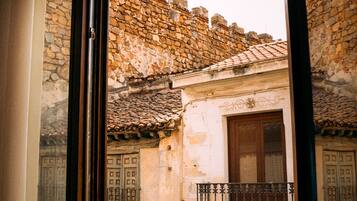 Luxe studio, uitzicht op de stad | Uitzicht vanuit de kamer