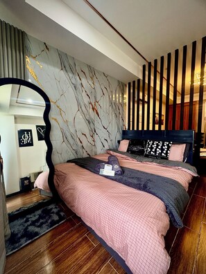 1 bedroom, WiFi, bed sheets