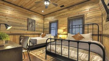 3 dormitoris, planxa i posts de planxar, un bressol de viatge i wifi