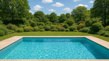 Piscine extérieure