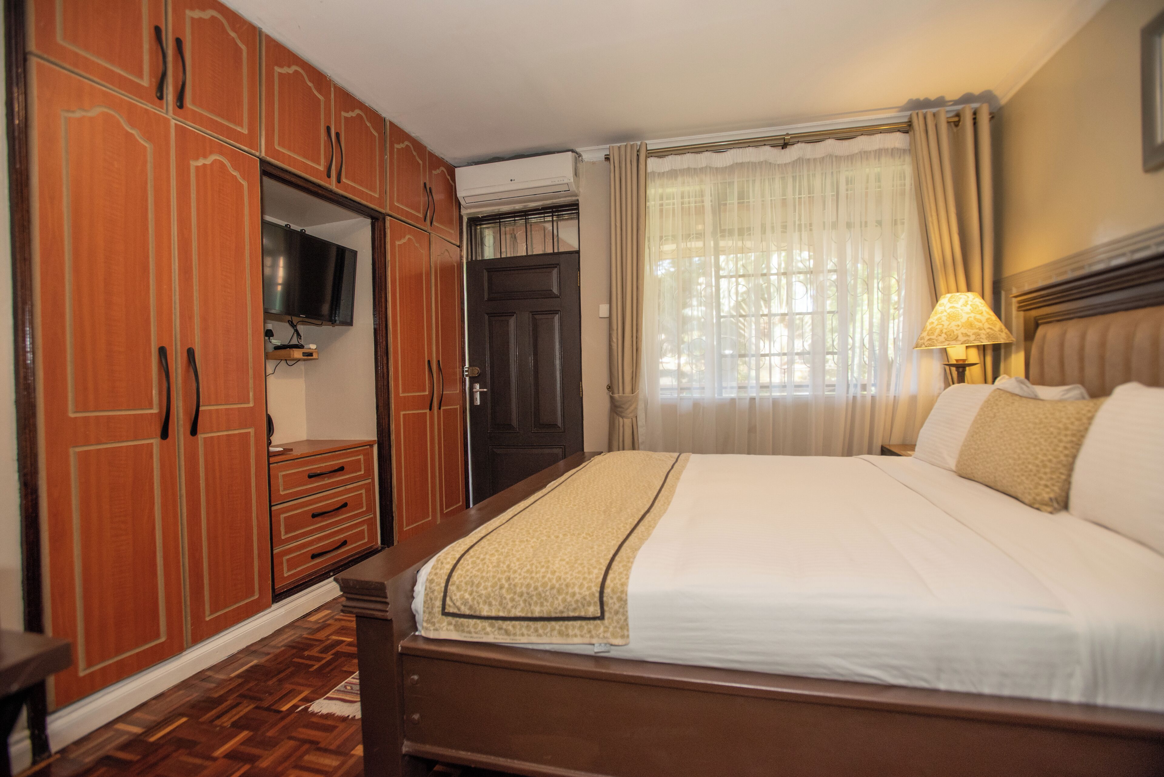 1 bedroom, iron/ironing board, WiFi, bed sheets