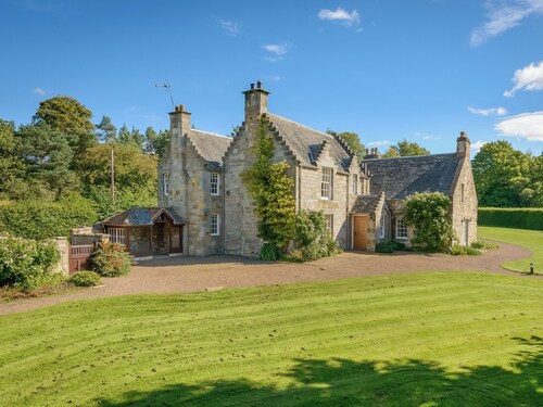 Winton Cottage - UK50380