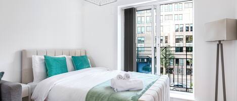 2 chambres, fer et planche Ă repasser, Wi-Fi, draps fournis