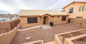 Exterior - Grand Sand Riverfront, private beach & boat dock (Parker)