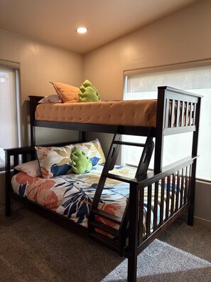 3 bedrooms, Internet, bed sheets