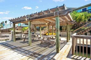 屋外ダイニングエリア