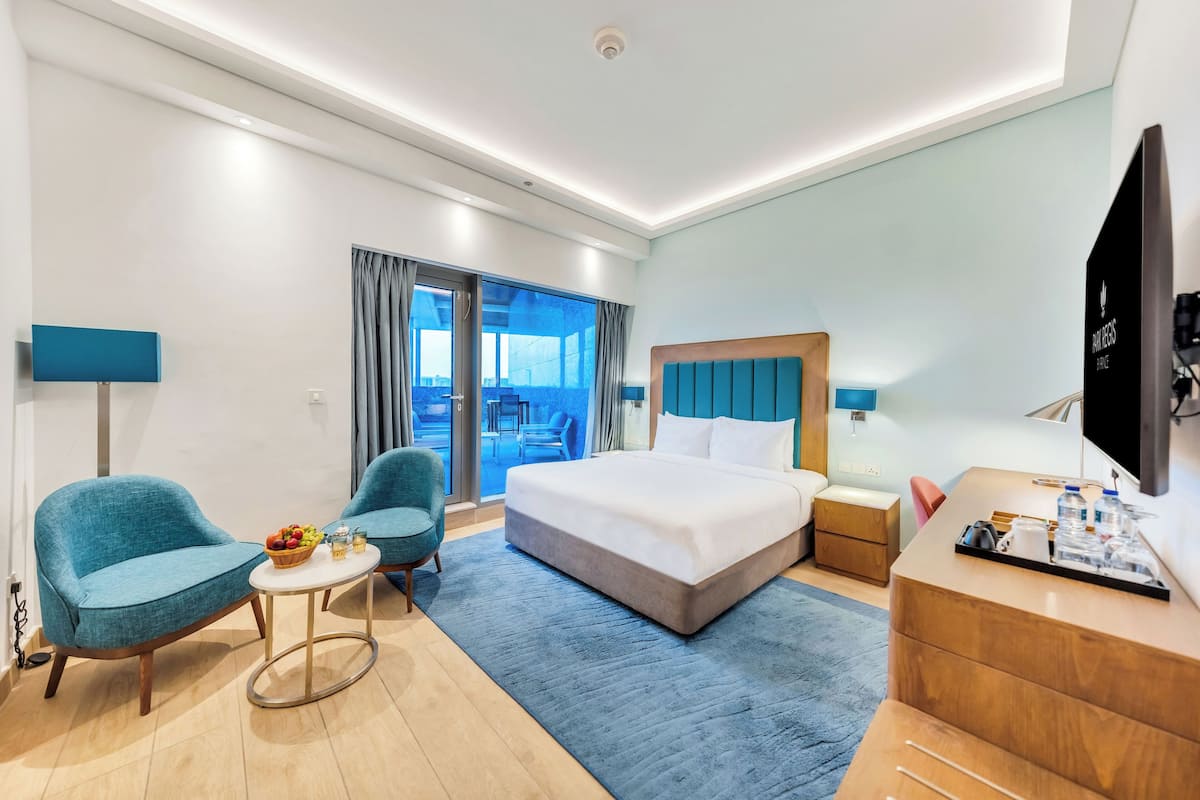 Superior Double Room, City View