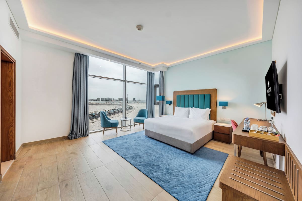Deluxe Double Room, City View