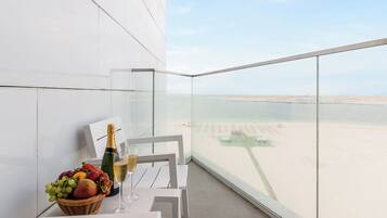 Iron/ironing board, free WiFi