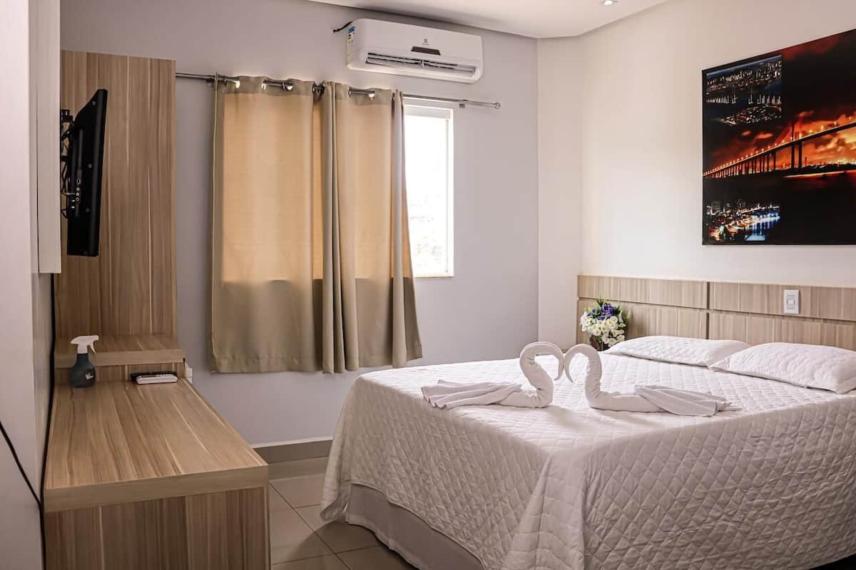 Chambre Double, vue ville