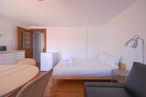 1 間臥室、床單