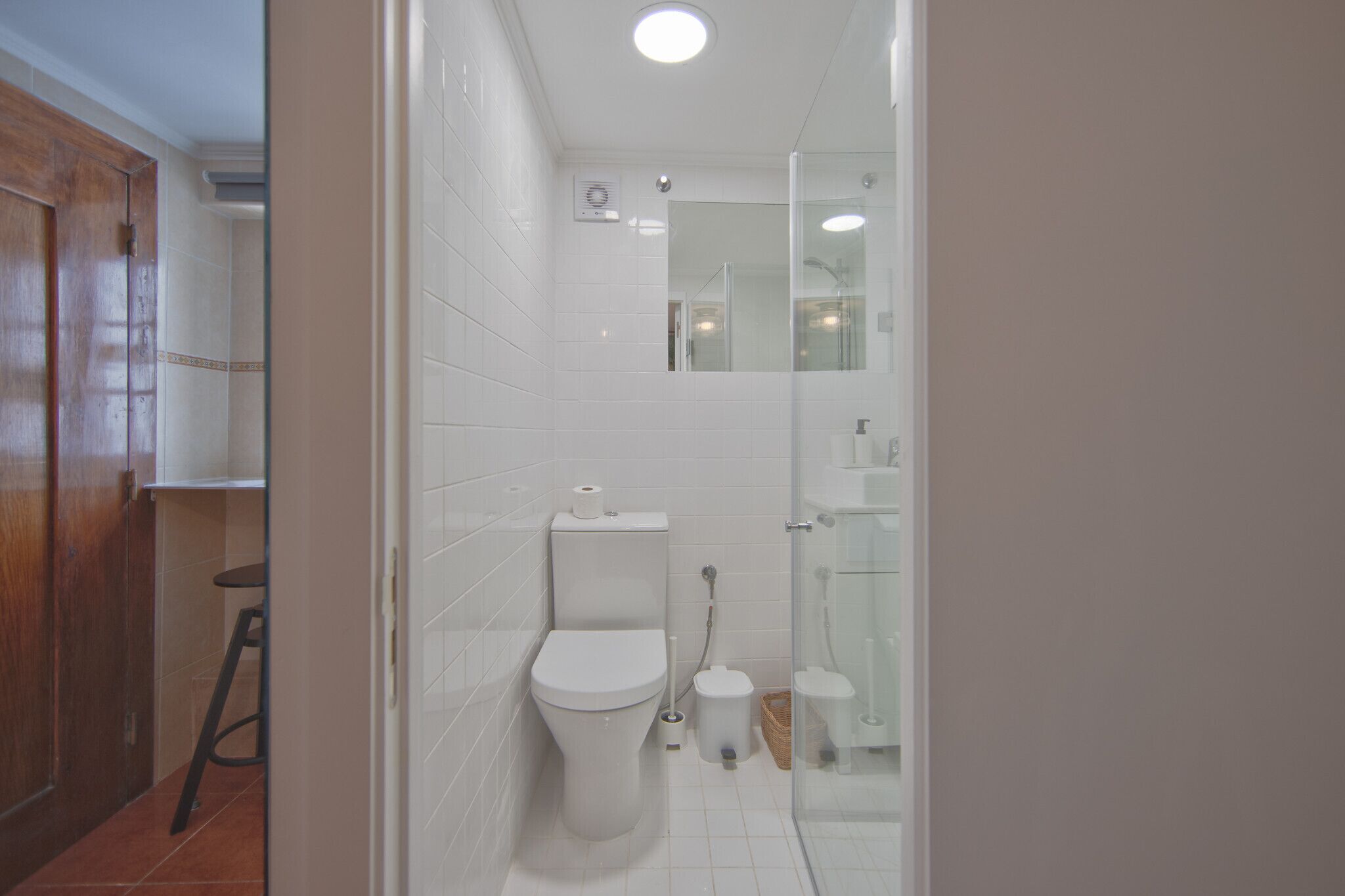 Een douche, handdoeken