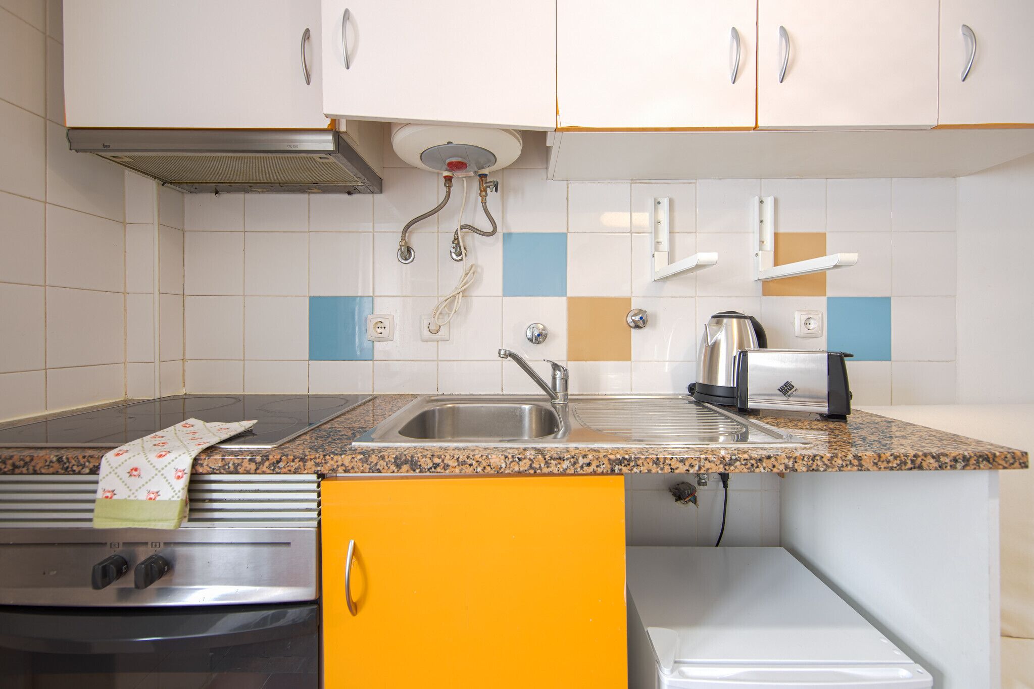 Cookware/dishes/utensils