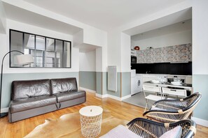 Living area - Charming Apartment - 1br-6p - Sentier (Paris)