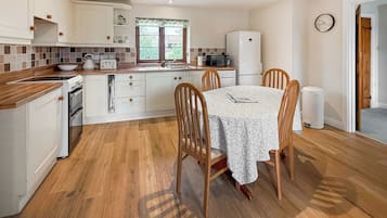 Dishwasher, high chair