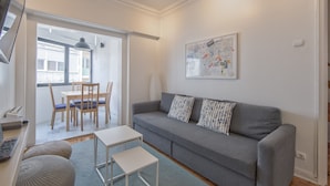 Living room - Arroios Central Apartment by Homing (Lisbon)