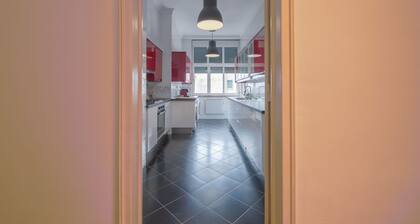 Gaspar House I by Homing