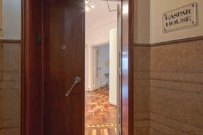 Interior - Gaspar House III by Homing (Lisbon)