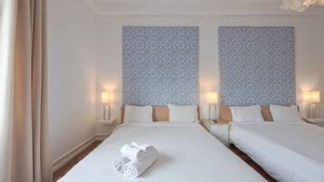 1 bedroom, bed sheets