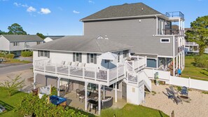 Exterior - Waterfront 4BR w/ Dock & Kids’ Rec Room (Berlin)