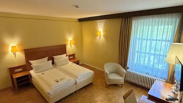 Iron/ironing board, free WiFi