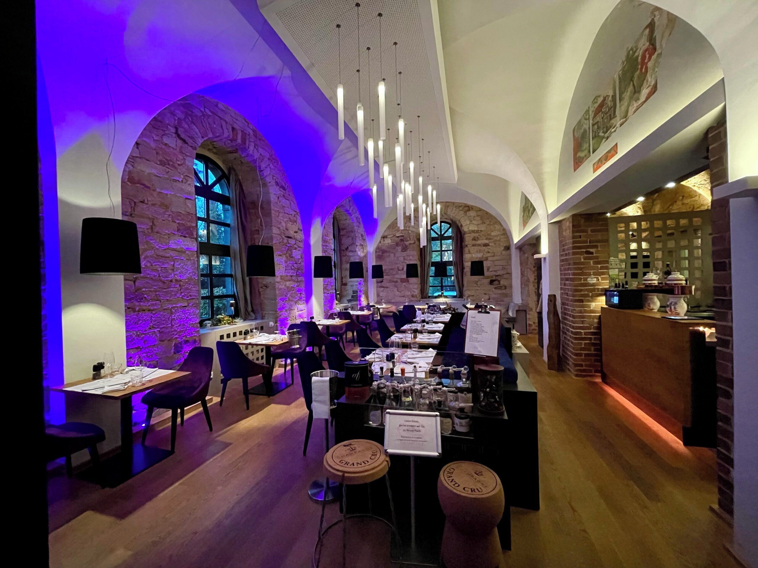 ディナーに営業