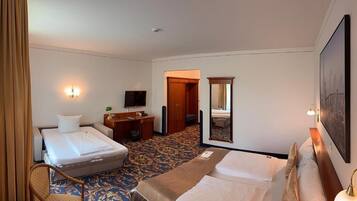 Comfort-værelse til 3 personer | Strygejern/strygebræt, gratis Wi-Fi