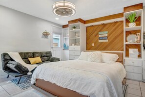 Iron/ironing board, travel cot, WiFi, bed sheets