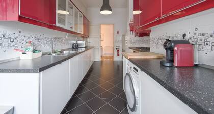 Gaspar House V by Homing