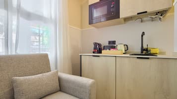 Kamar Triple, lantai dasar | Setrika/meja setrika dan Wi-Fi gratis