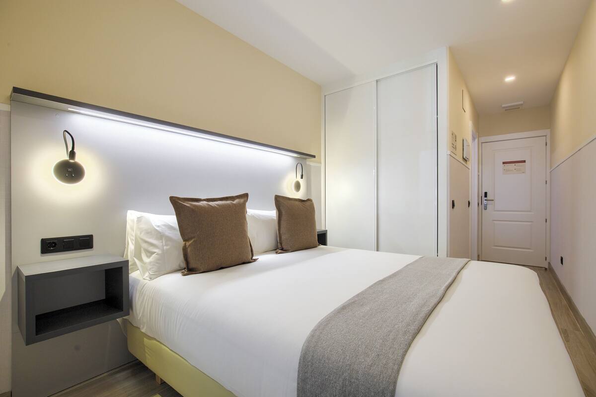 Triple Room, Ground Floor | Iron/ironing board, free WiFi