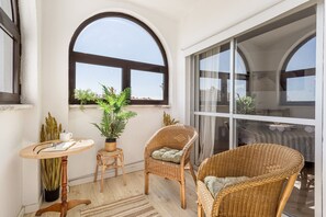 Interior - Cascais Ocean View by Homing (Cascais)