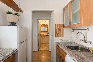 コーヒー / ティーメーカー、調理器具と食器