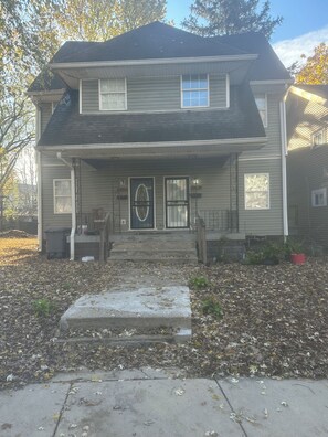 Exterior detail - Wonderful 3-bedroom house with AC in Indianapolis (Indianapolis)
