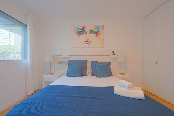 2 室のベッドルーム、ベッドシーツ