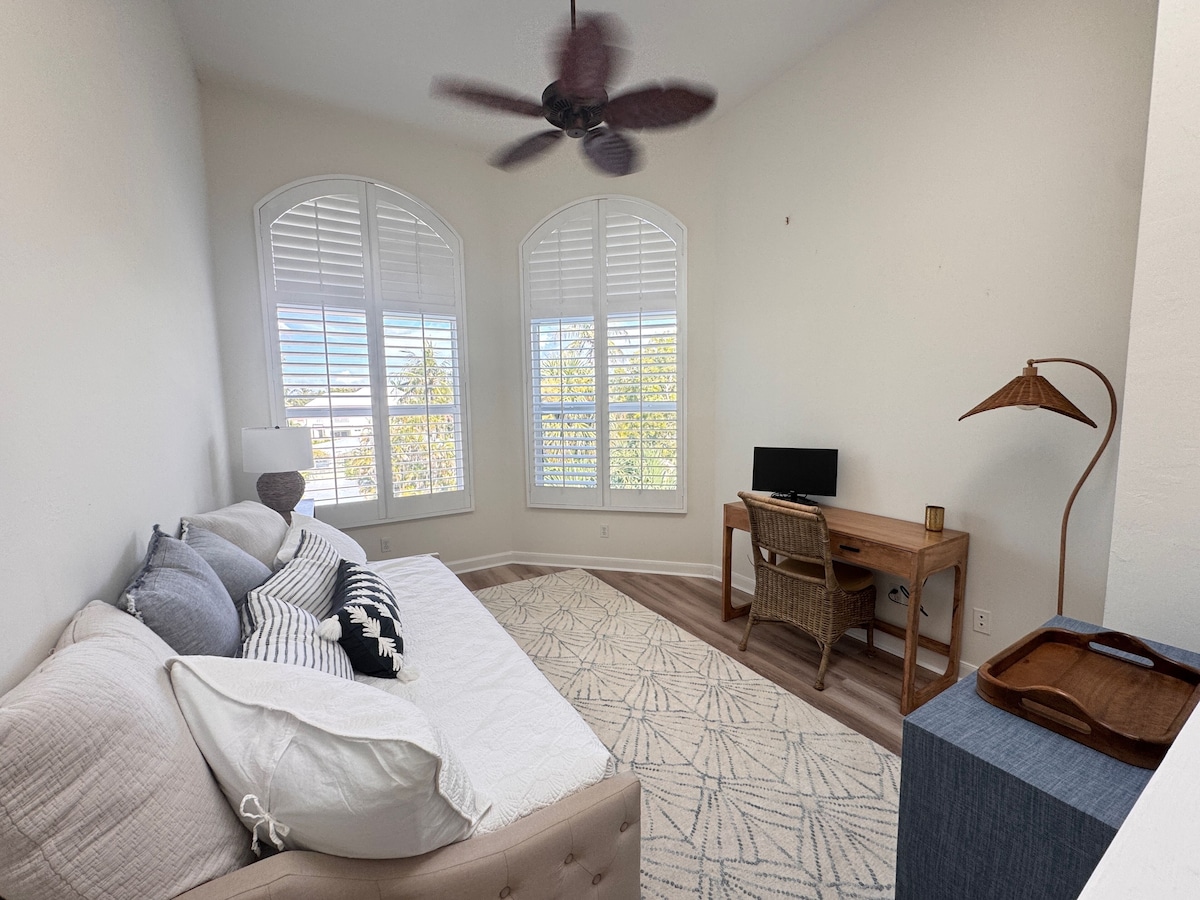 Photo 21 of 3-bed, 3-bath villa with pool in Olde Naples. Walk to 3rd, 5th and the beach!