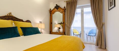 2 ห้องนอน, ผ้าปูที่นอน