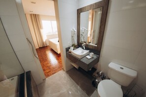 Deluxe Suite | Desk, laptop workspace, free WiFi - Salvatori Hotel (Telemaco Borba)