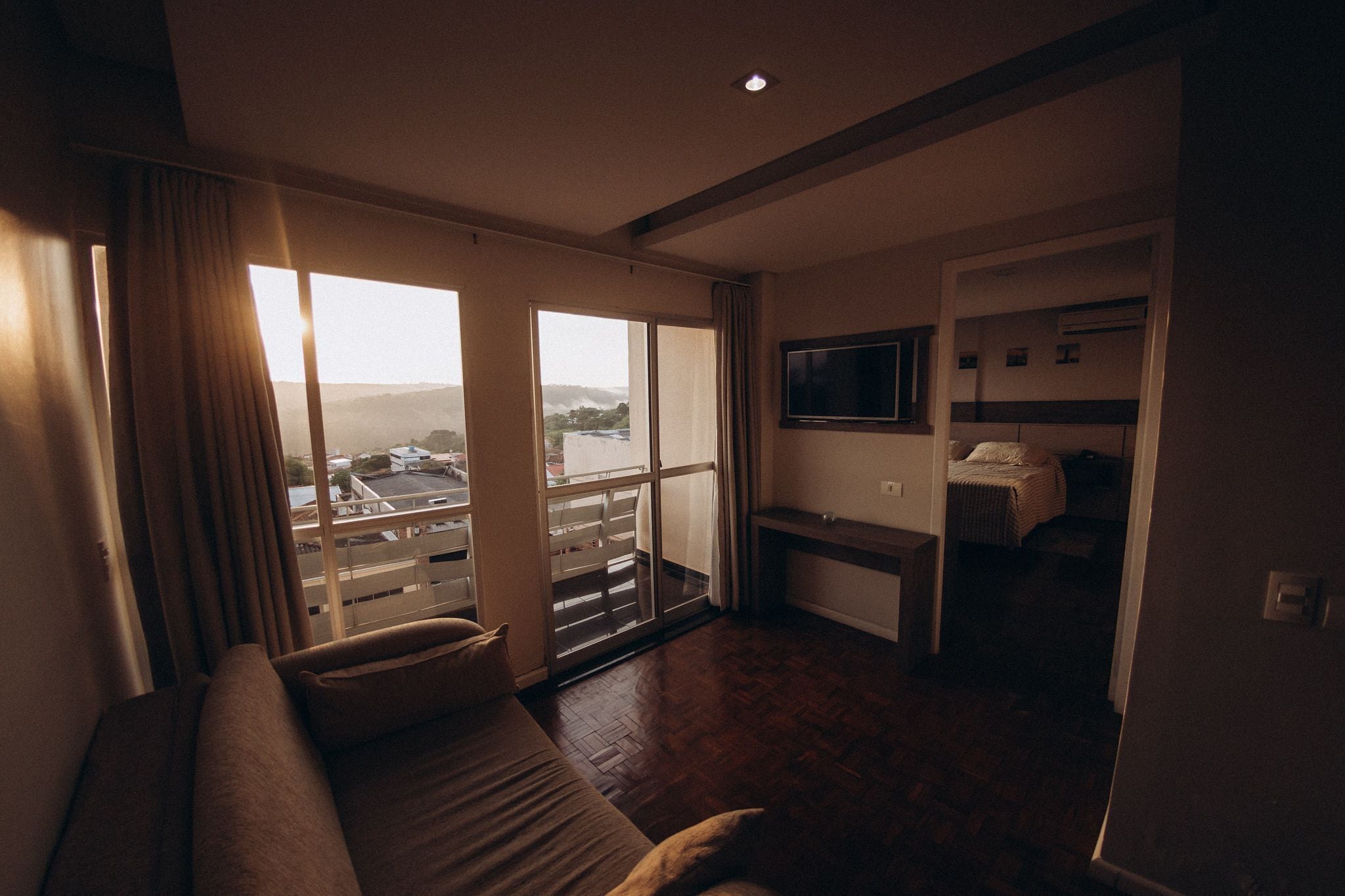 Deluxe Suite | Desk, laptop workspace, free WiFi