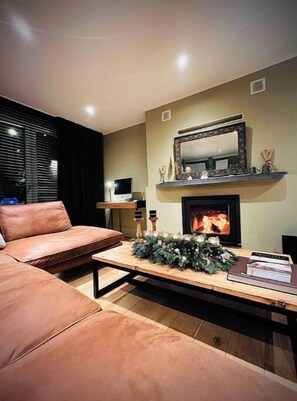 Smart-TV, Kamin