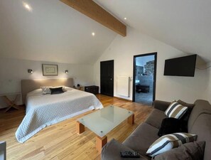 3 Schlafzimmer, Bügeleisen/Bügelbrett, Reisekinderbett, kostenloses WLAN