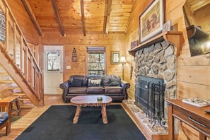 Smart TV, fireplace