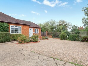 Exterior - 2 bedroom accommodation in Evesham (Evesham)