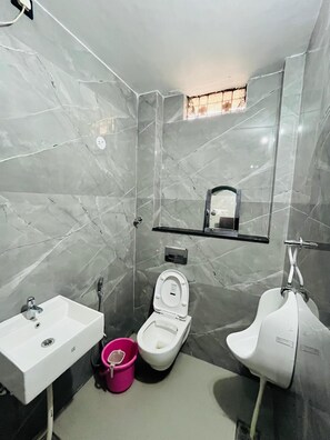 シャワー、タオル