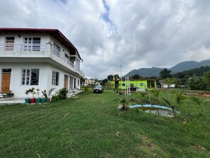 Exterior - Discover Serenity at Tulip Villa - Private, Spacious & Fully Modern (Kotabagh)