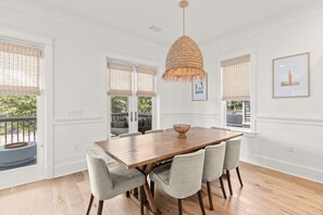 Dining - Luxury in Prominence South | 4BR + Bikes + Golf Cart, Near Seaside & Rosemary (Inlet Beach)
